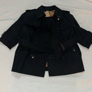 New Burberry Trech Coat (PRICE NEGOTIABLE)